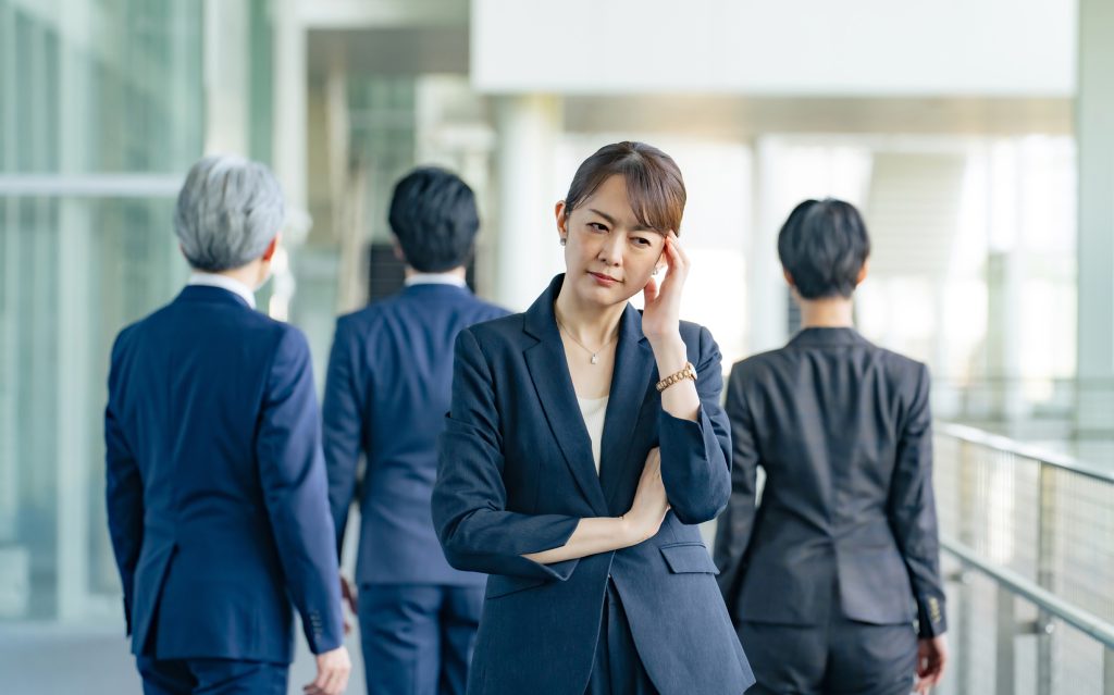 休日対応の当然視