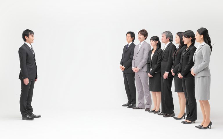 情報共有からの排除